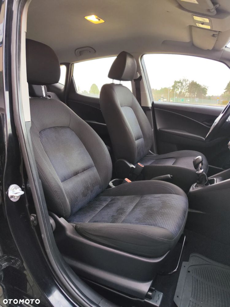 Hyundai ix20 1.4 blue Trend - 8