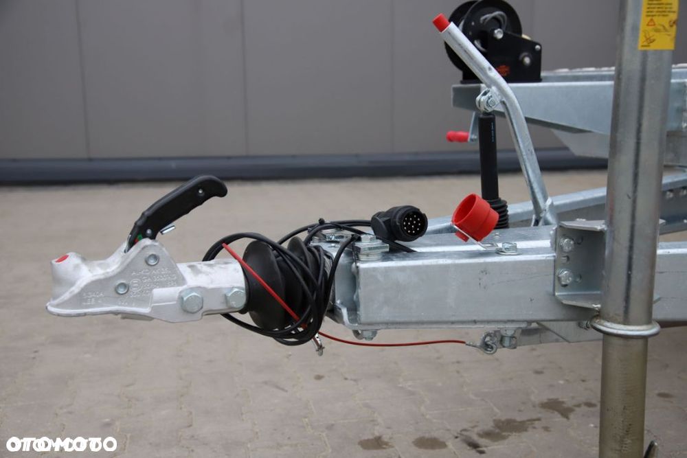 Niewiadów Indianapolis eco 8  x 2.1  3 osie - 3