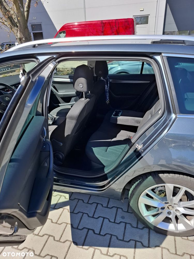 Skoda Octavia 1.5 TSI GPF ACT Style DSG - 9