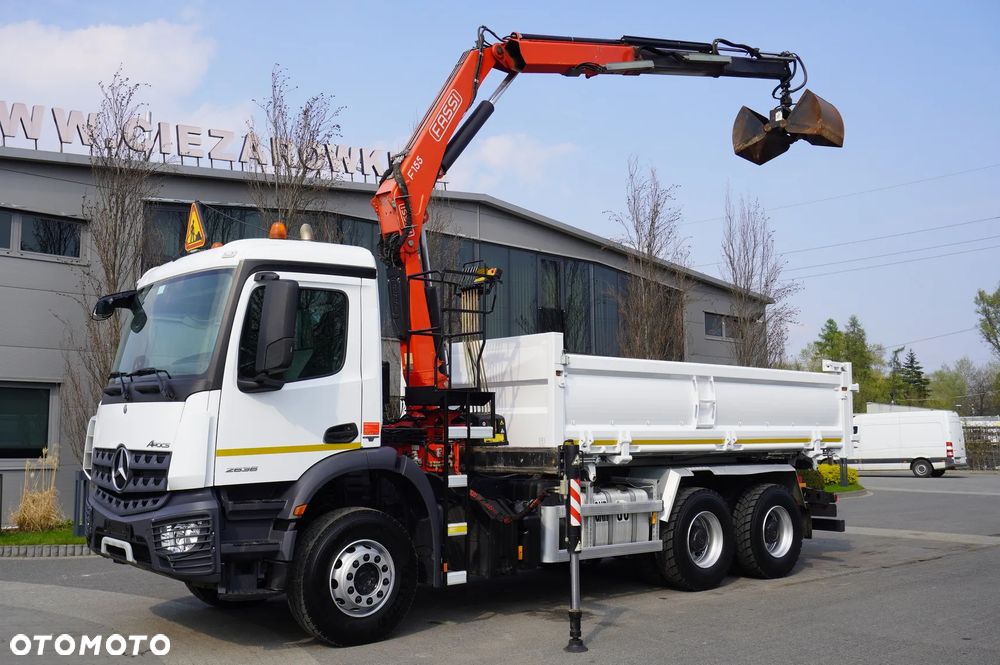 Mercedes-Benz Arocs 2636 / 6x4 / HDS Fassi / Wywrotka 3 str / Bortmatic_236398 - 3