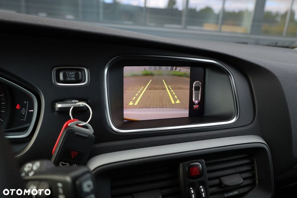 Volvo V40 T2 Drive-E Momentum - 12