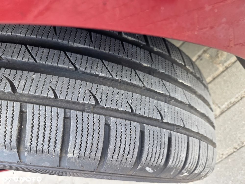 Volkswagen Touran - 13