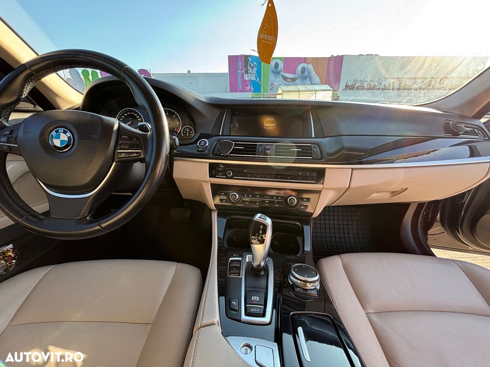 BMW Seria 5 520d Aut. Luxury Line - 11