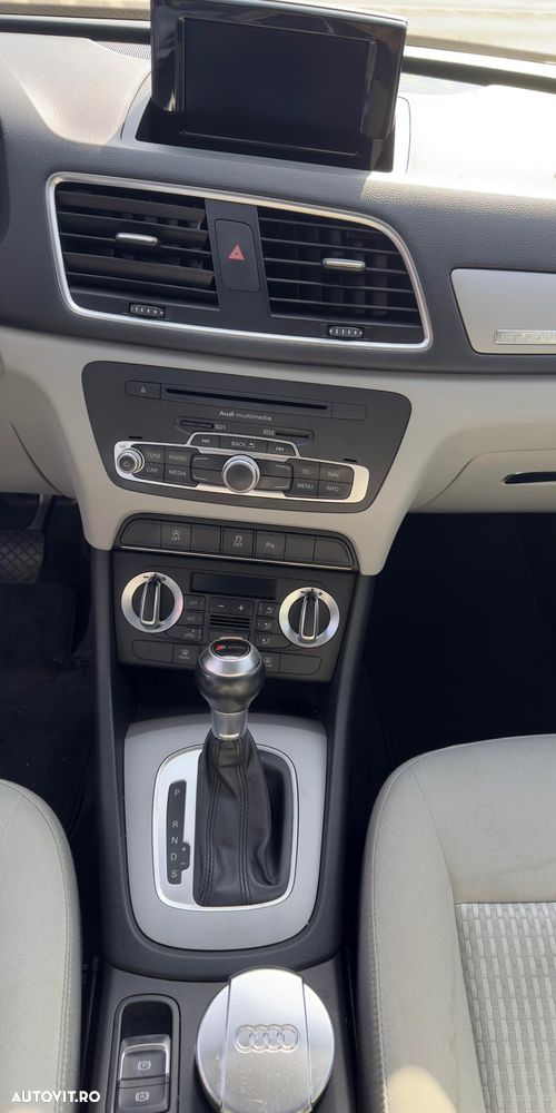 Audi Q3 1.4 TFSI Stronic Sport - 9