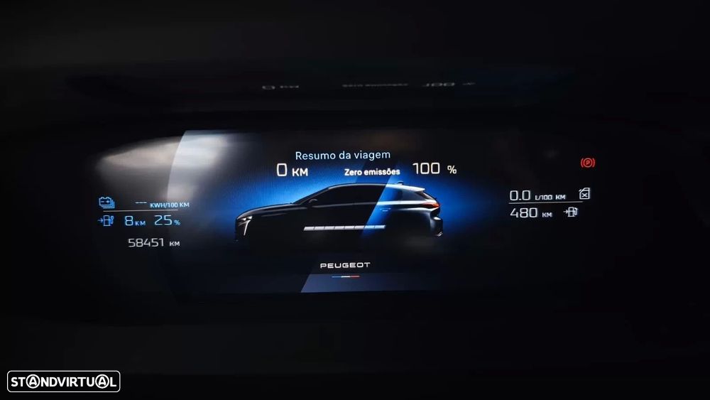 Peugeot 308 180 e-EAT8 GT - 31