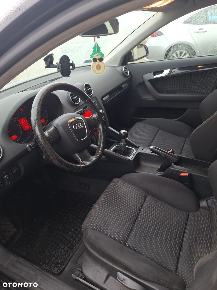 Audi A3 Sportback 2.0 TDI Ambition - 23