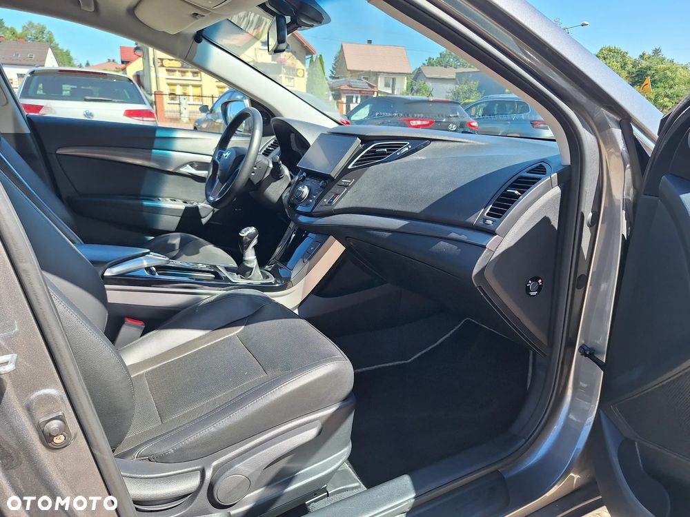 Hyundai i40 Kombi 1.7 CRDi Style - 22