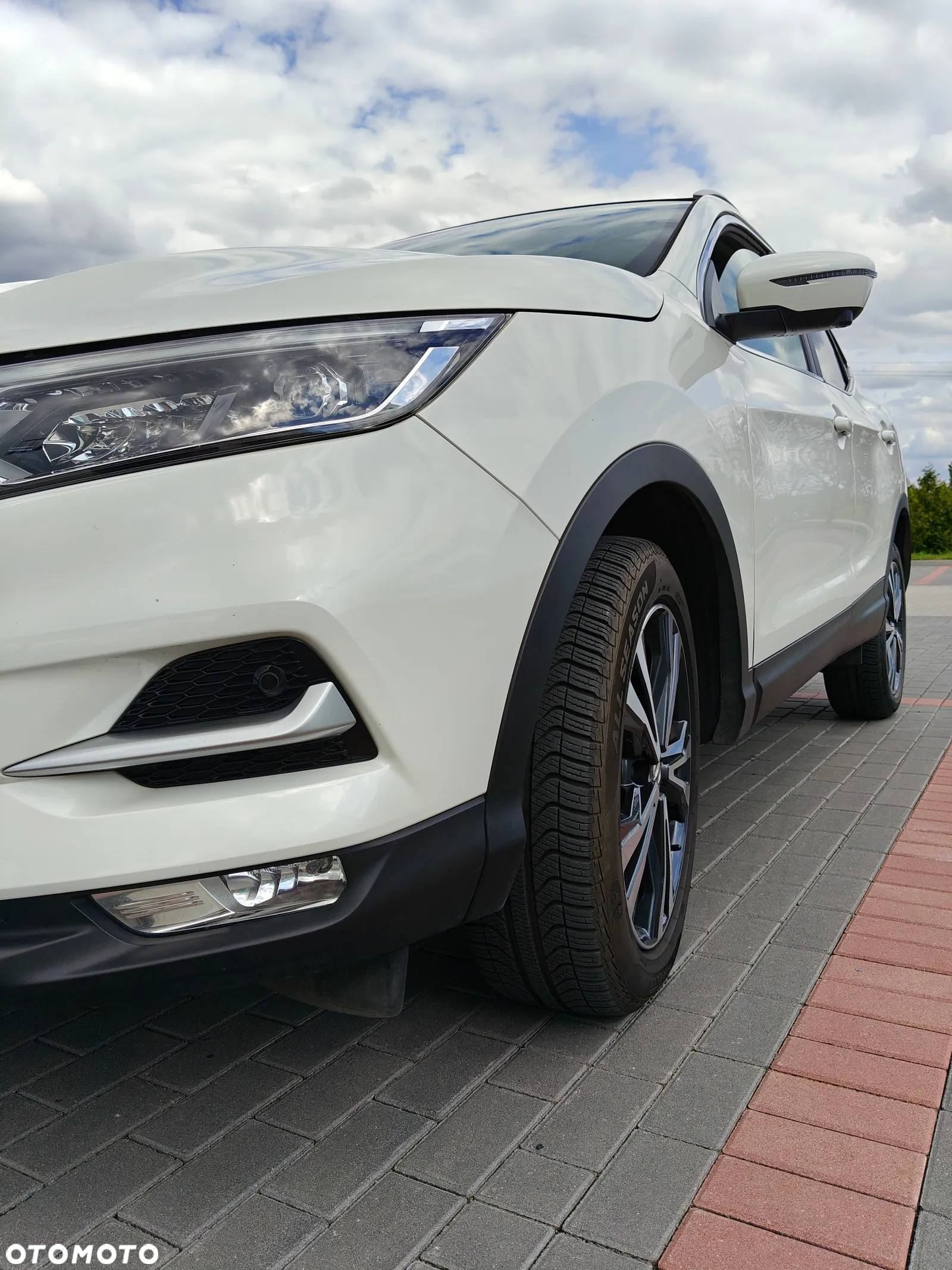 Nissan Qashqai 1.3 DIG-T N-Connecta - 11