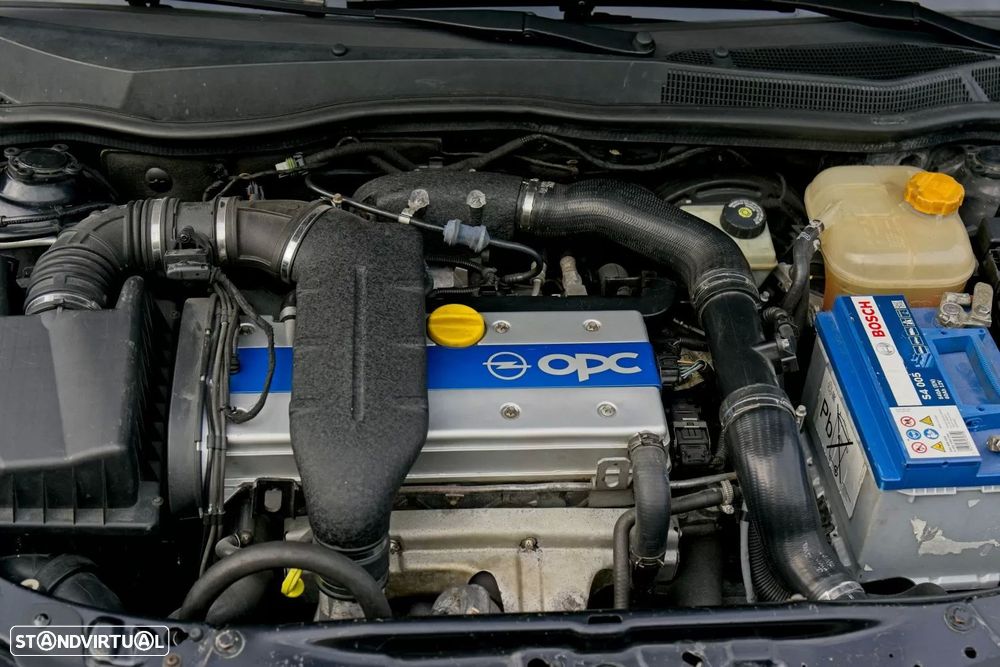 Opel Astra GTC OPC - 21