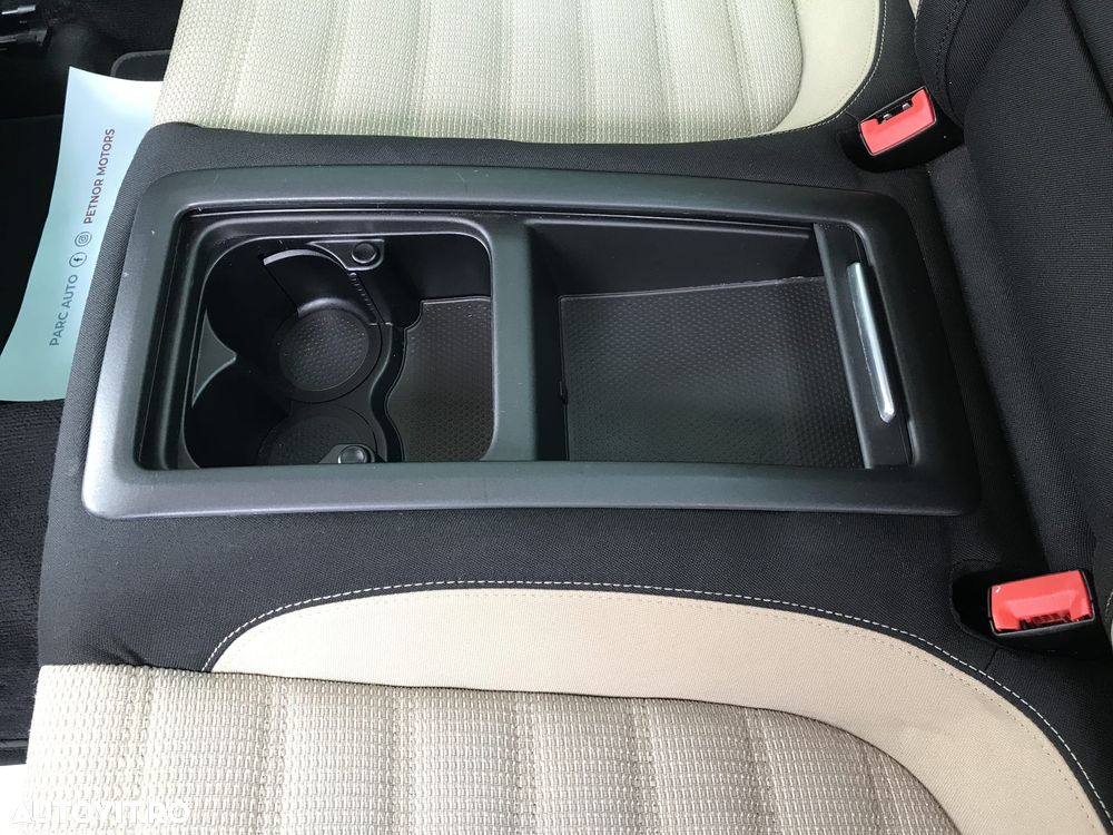 Volkswagen Passat CC 1.8 TSI - 38