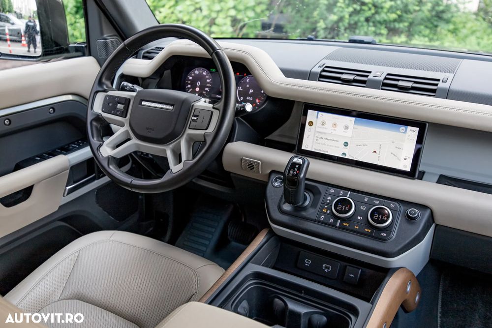 Land Rover Defender 110 3.0D 300 MHEV Hard Top SE - 31