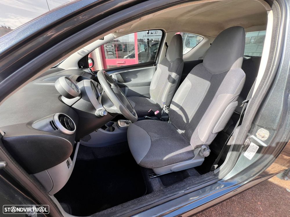 Peugeot 107 1.0 Trendy 2 Tronic - 3