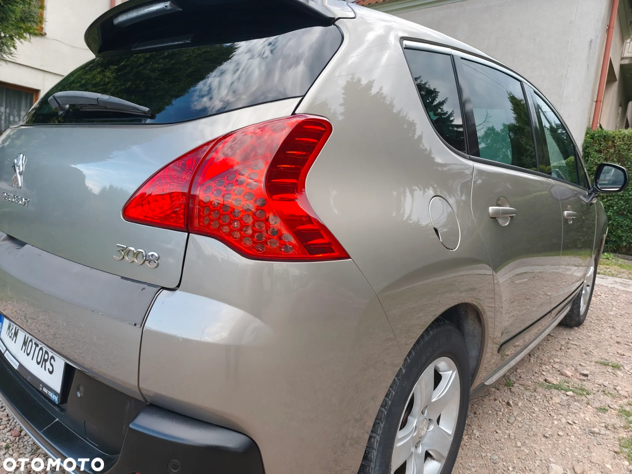 Peugeot 3008 2.0 HYbrid4 - 13
