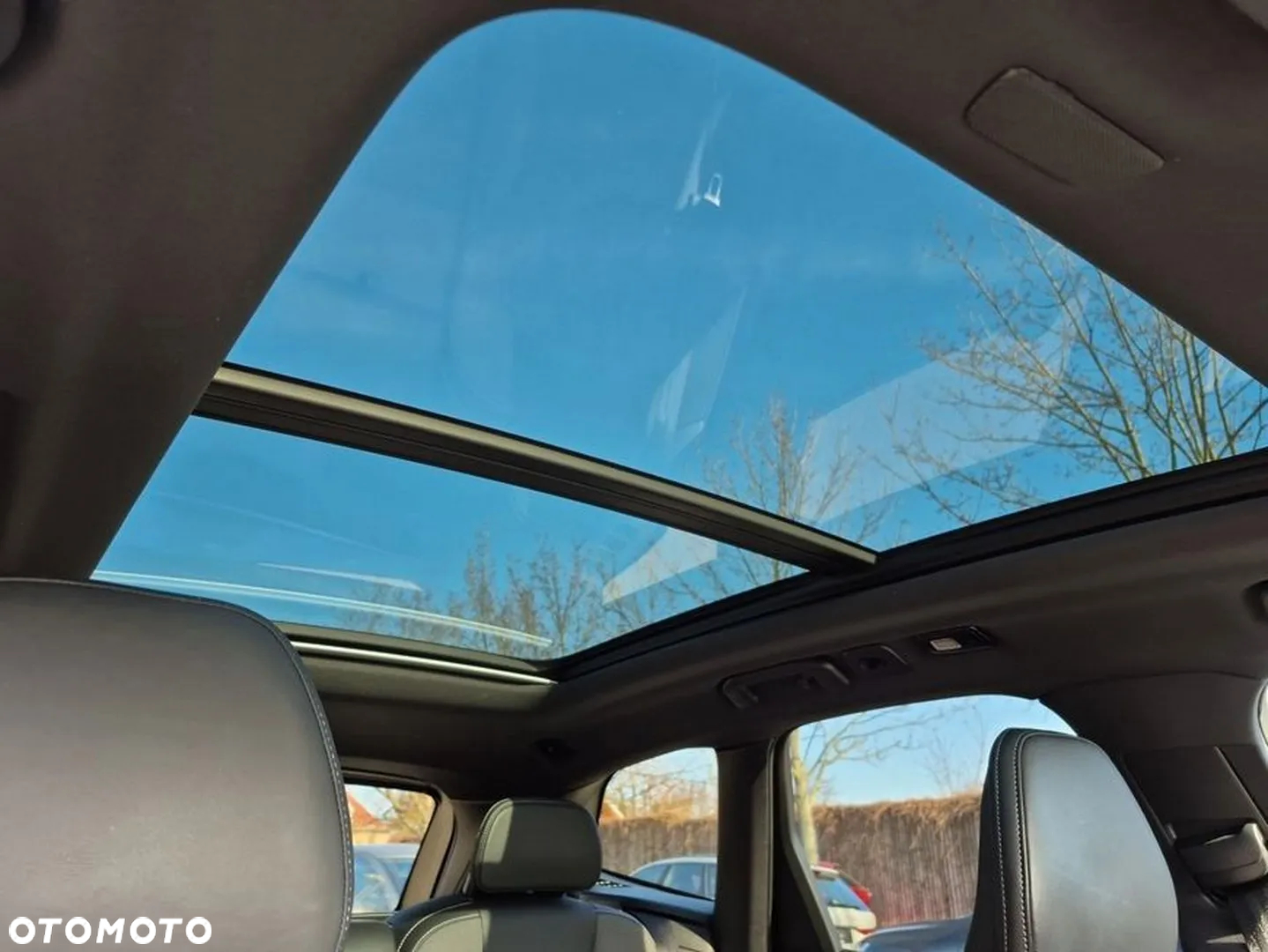 Volvo XC 60 B5 B AWD Plus Black Edition - 24