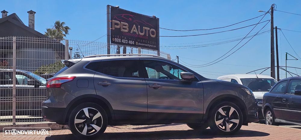 Nissan Qashqai 1.5 dCi N-Connecta 18 RS+PS - 1
