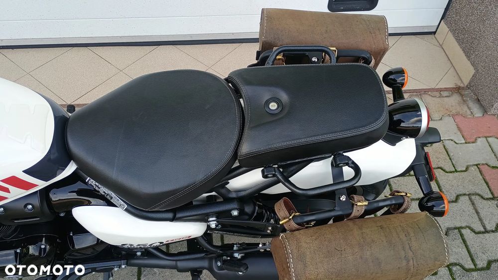 Royal Enfield Continental - 11