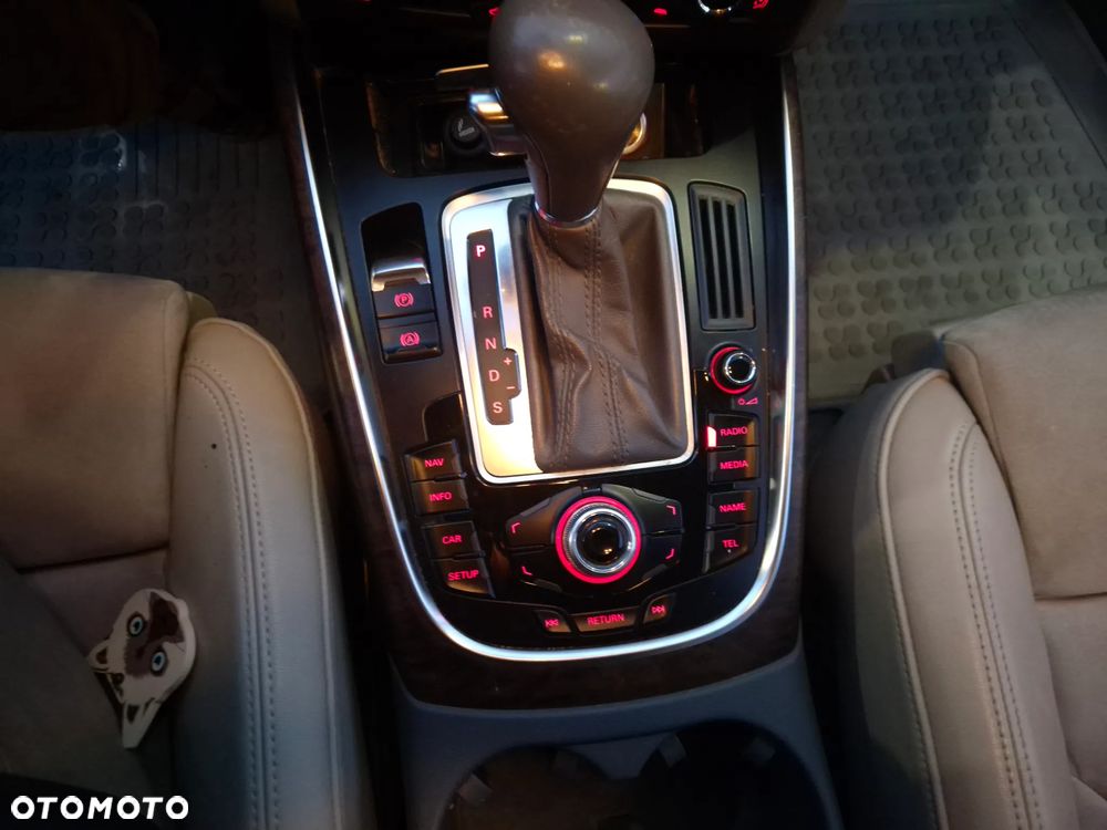 Audi Q5 2.0 TDI Quattro S tronic - 17