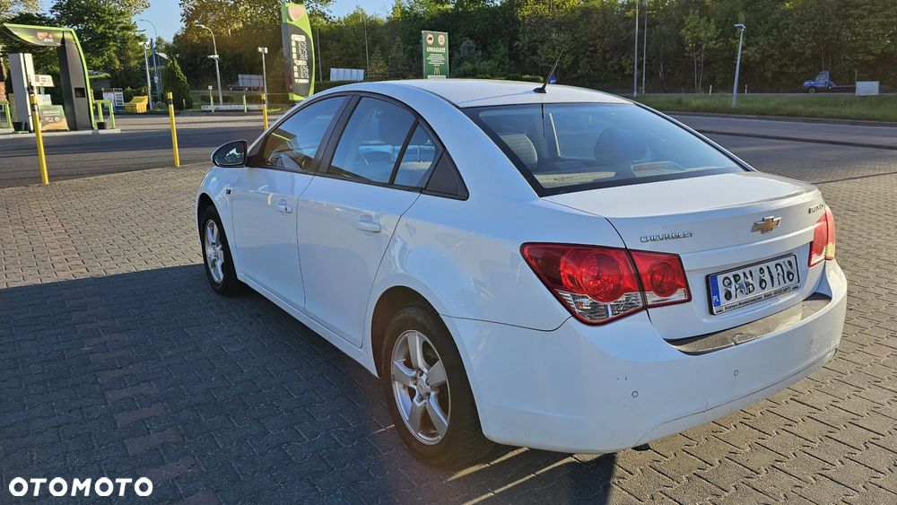 Chevrolet Cruze 1.8 LT - 2