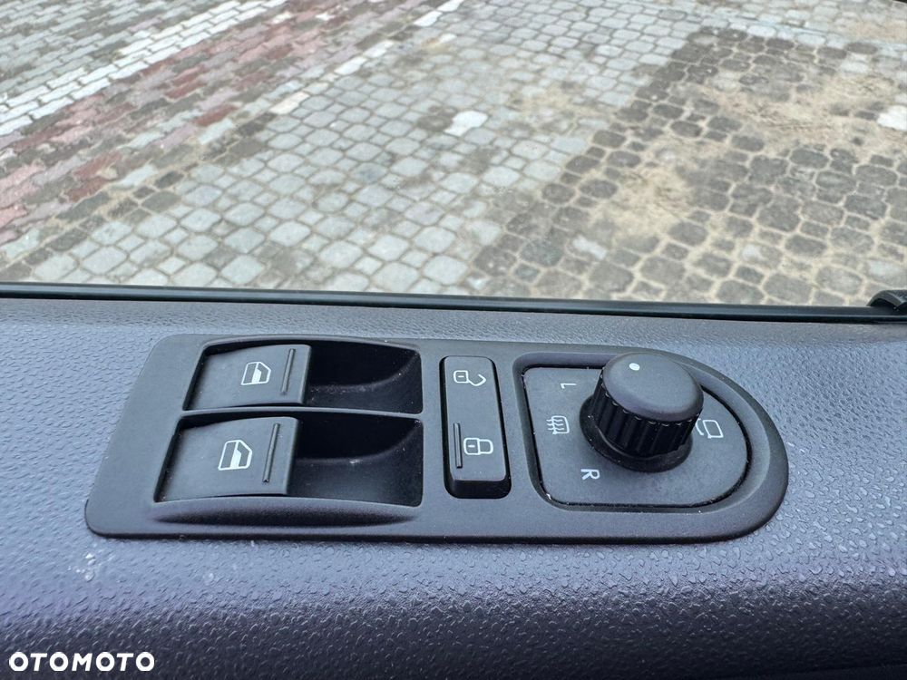 Volkswagen TRANSPORTER L2H1 - 17