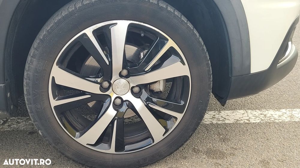 Peugeot 2008 BlueHDi FAP 120 STOP & START Allure - 40