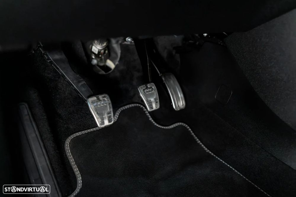 Ford Fiesta 1.5 EcoBoost ST - 44