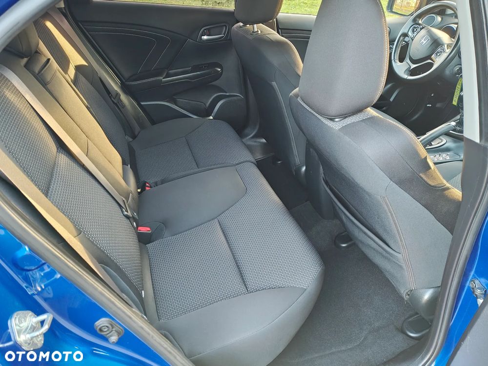 Honda Civic 1.8 i-VTEC Lifestyle - 24