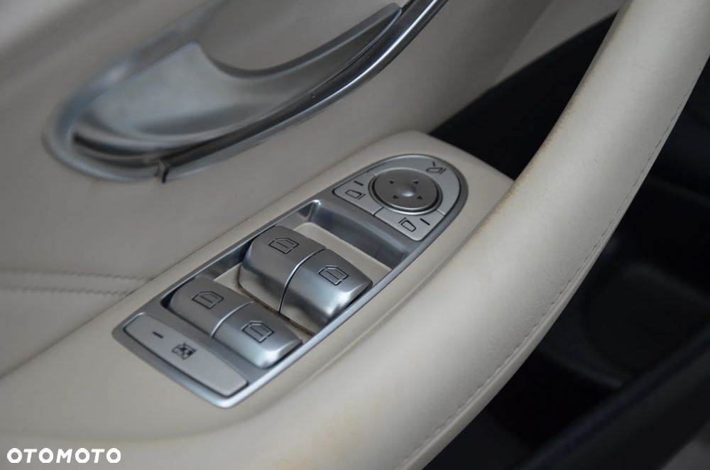 Mercedes-Benz Klasa E 43 AMG 4-Matic - 9