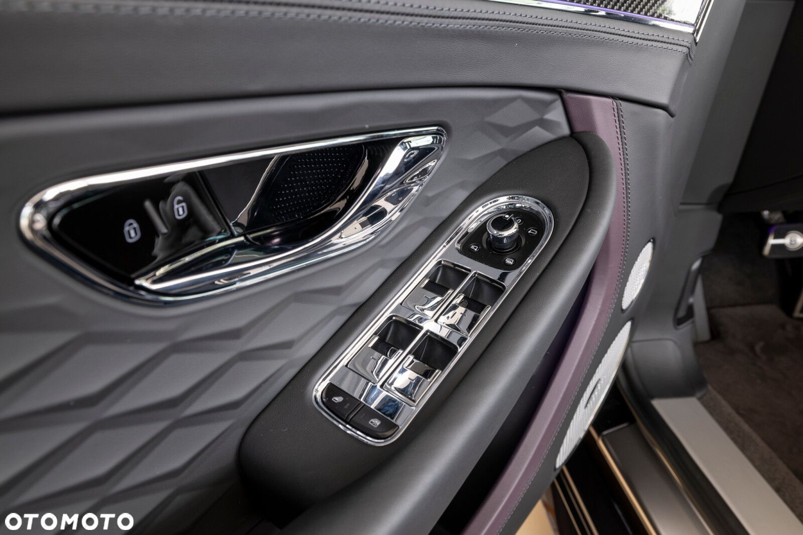 Bentley Continental GT - 13