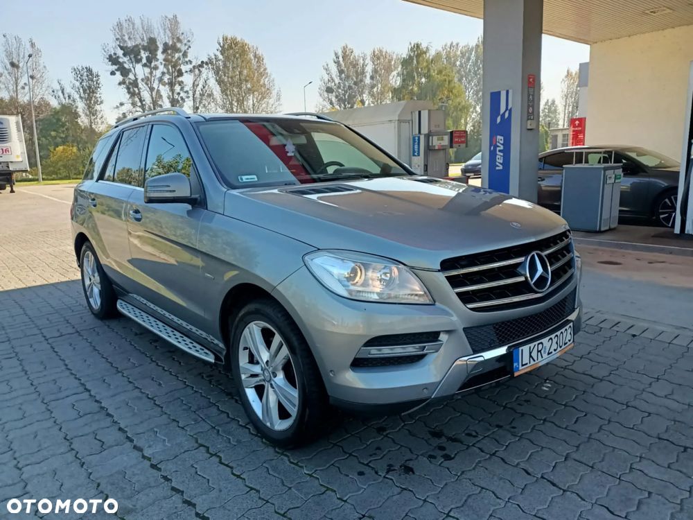 Mercedes-Benz ML 350 BlueTec 4-Matic - 2