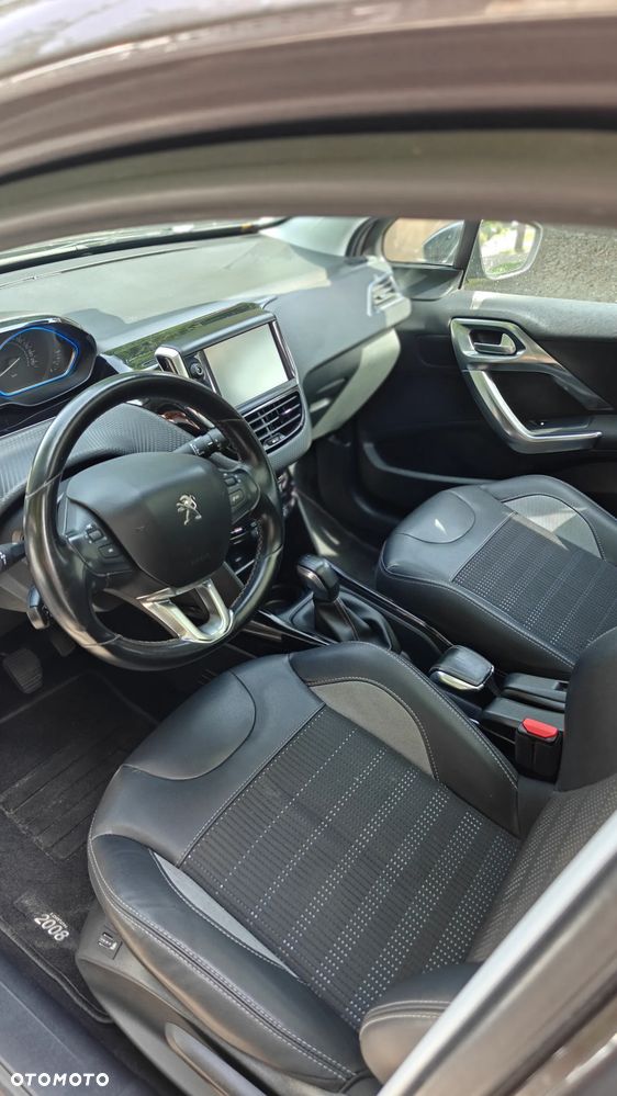 Peugeot 2008 1.6 BlueHDi Allure - 7