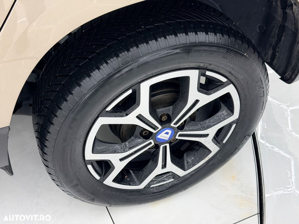 Dacia Duster TCe 100 Essential - 9