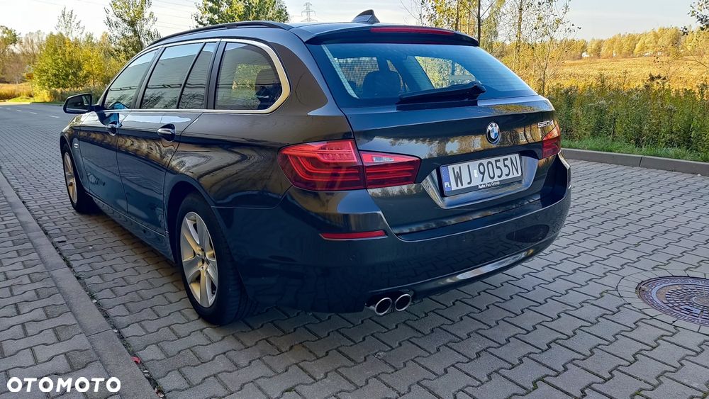BMW Seria 5 520d Touring Luxury Line - 4