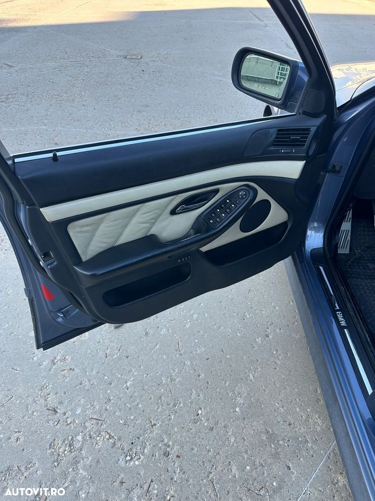 BMW Seria 5 525d - 20