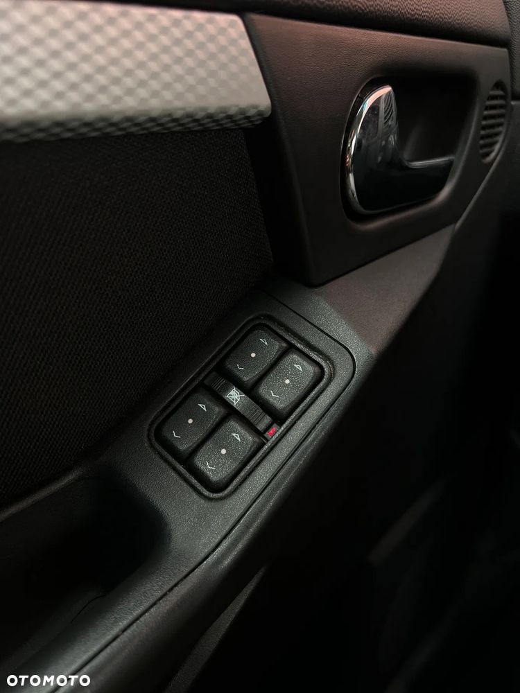 Opel Meriva - 25