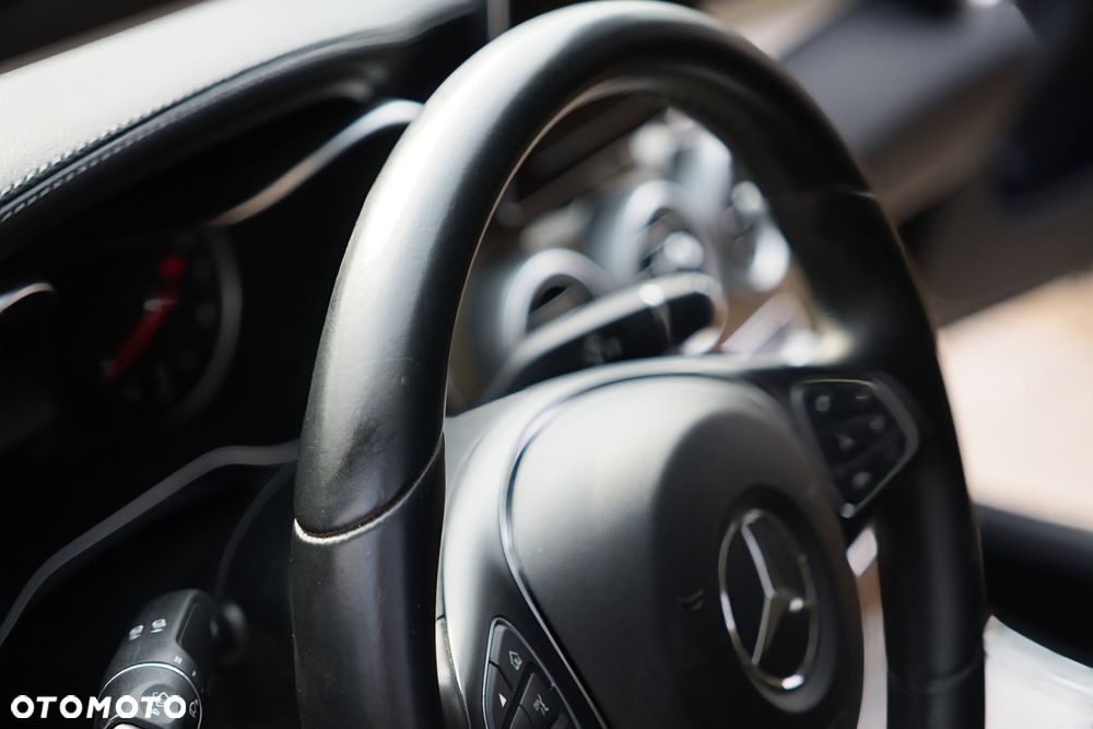 Mercedes-Benz Klasa C 180 7G-TRONIC Exclusive - 18