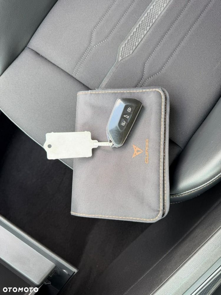Cupra Formentor 1.4 e-Hybrid VZ DSG - 33