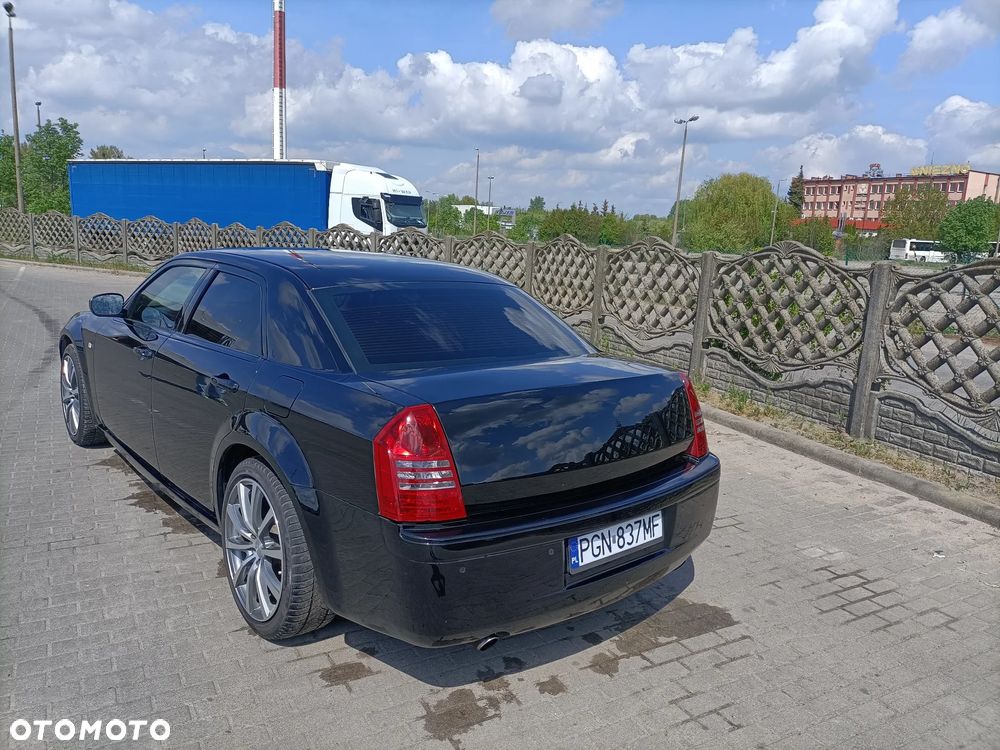 Chrysler 300C 5.7 V8 Hemi - 6