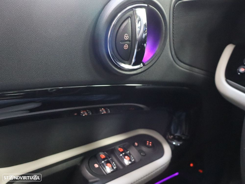 MINI Countryman Cooper SE ALL4 Auto - 20