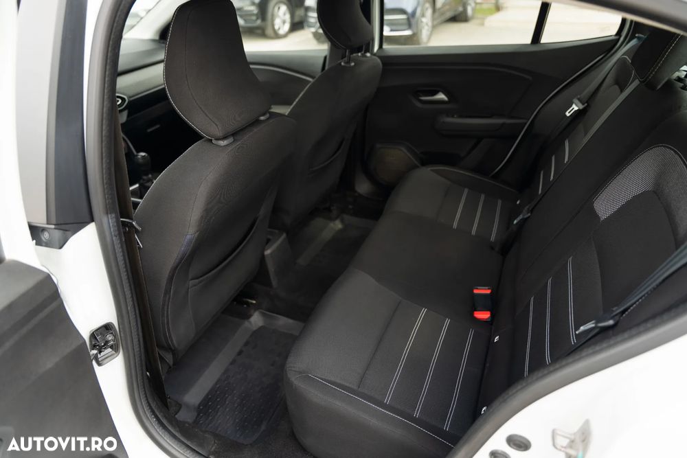 Dacia Logan TCe 90 MT5 Essential - 17