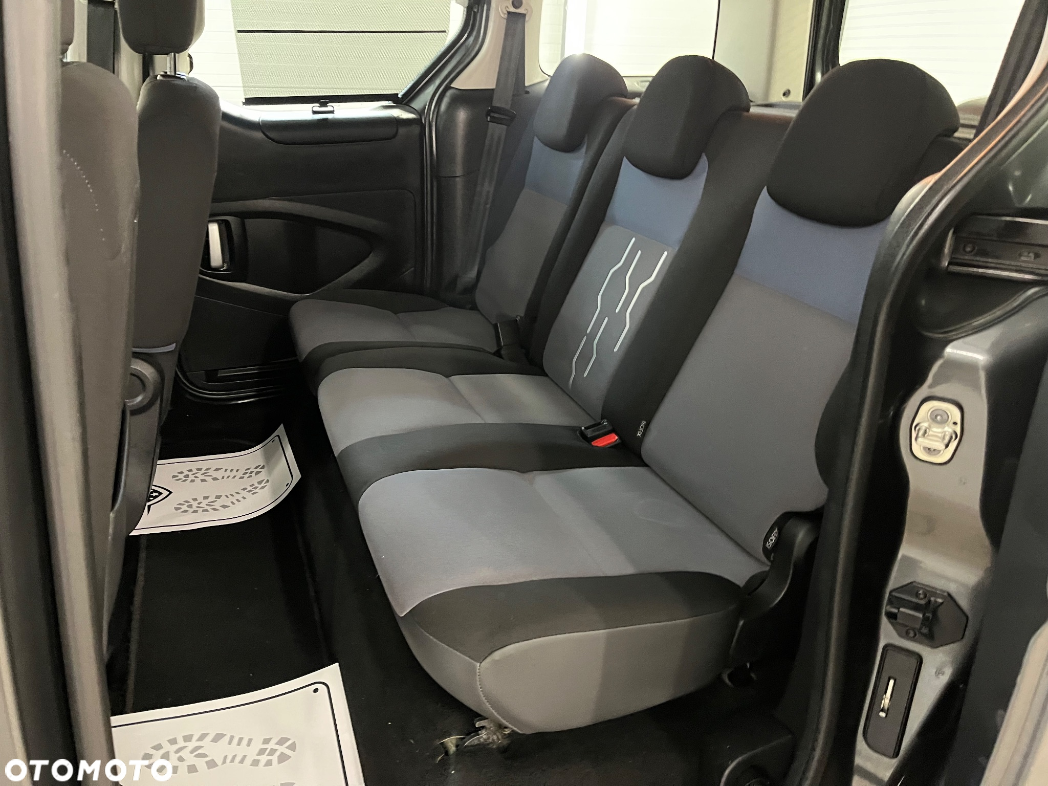 Peugeot Partner Tepee HDi FAP 90 Premium - 17