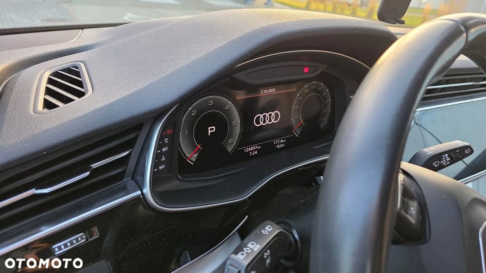 Audi Q7 - 8
