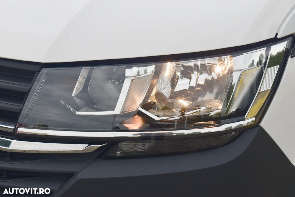 Volkswagen Transporter - 17