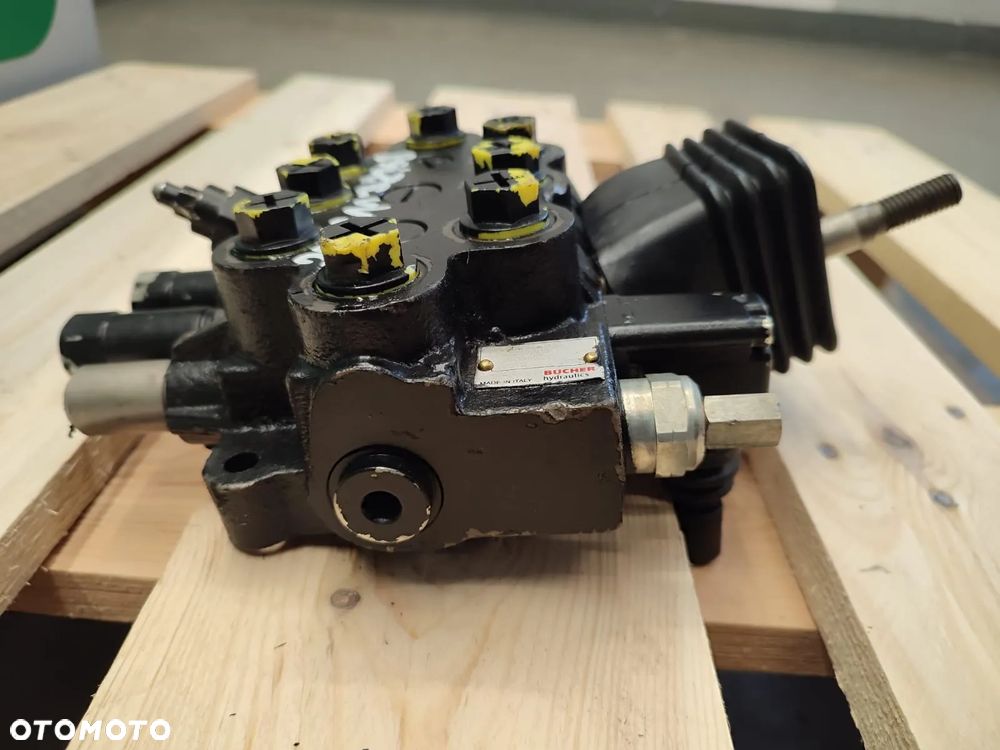 Rozdzielacz hydrauliczny 200061132368 BUCHER - 9