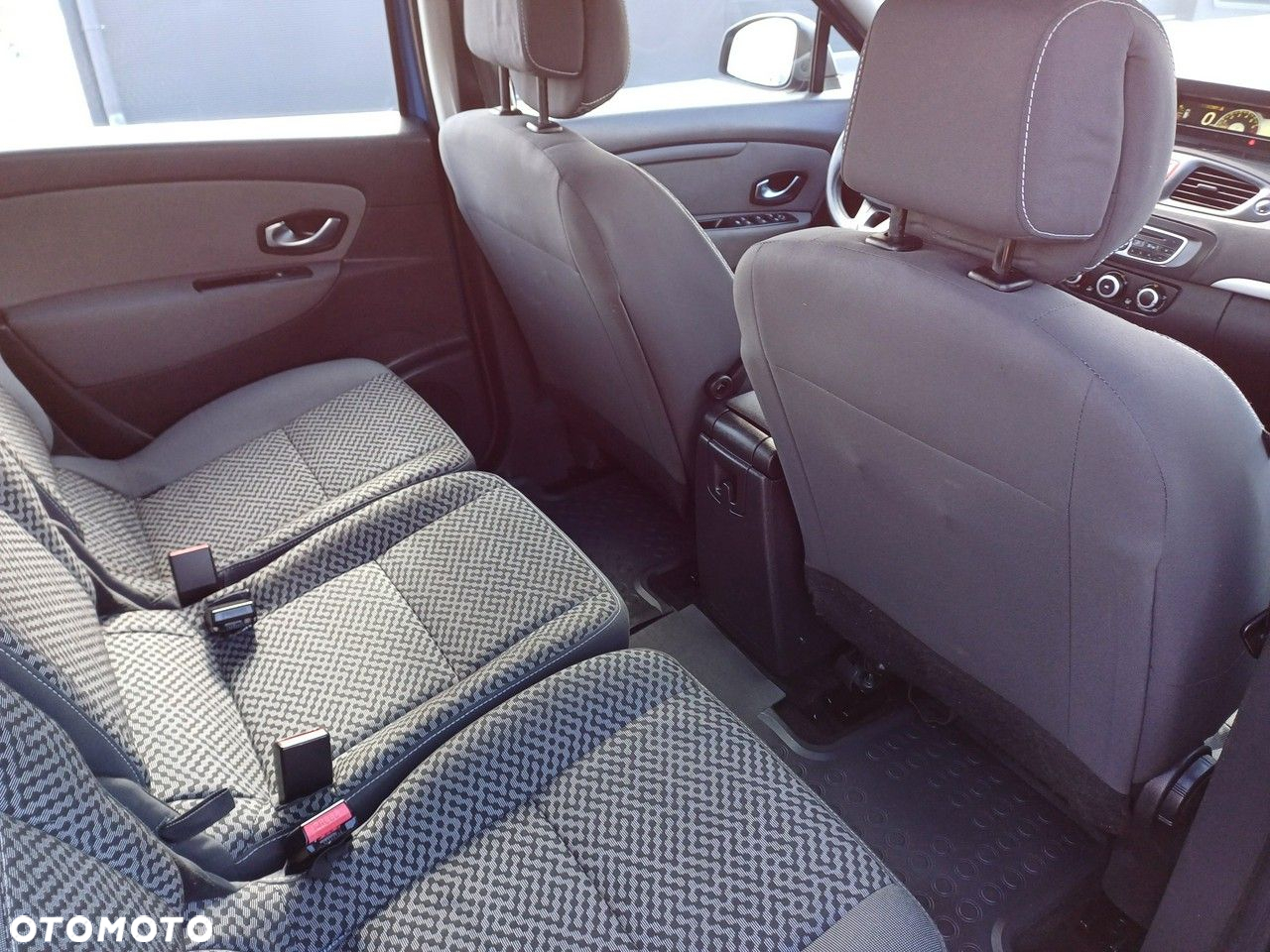 Renault Scenic 1.6 16V 110 Expression - 11