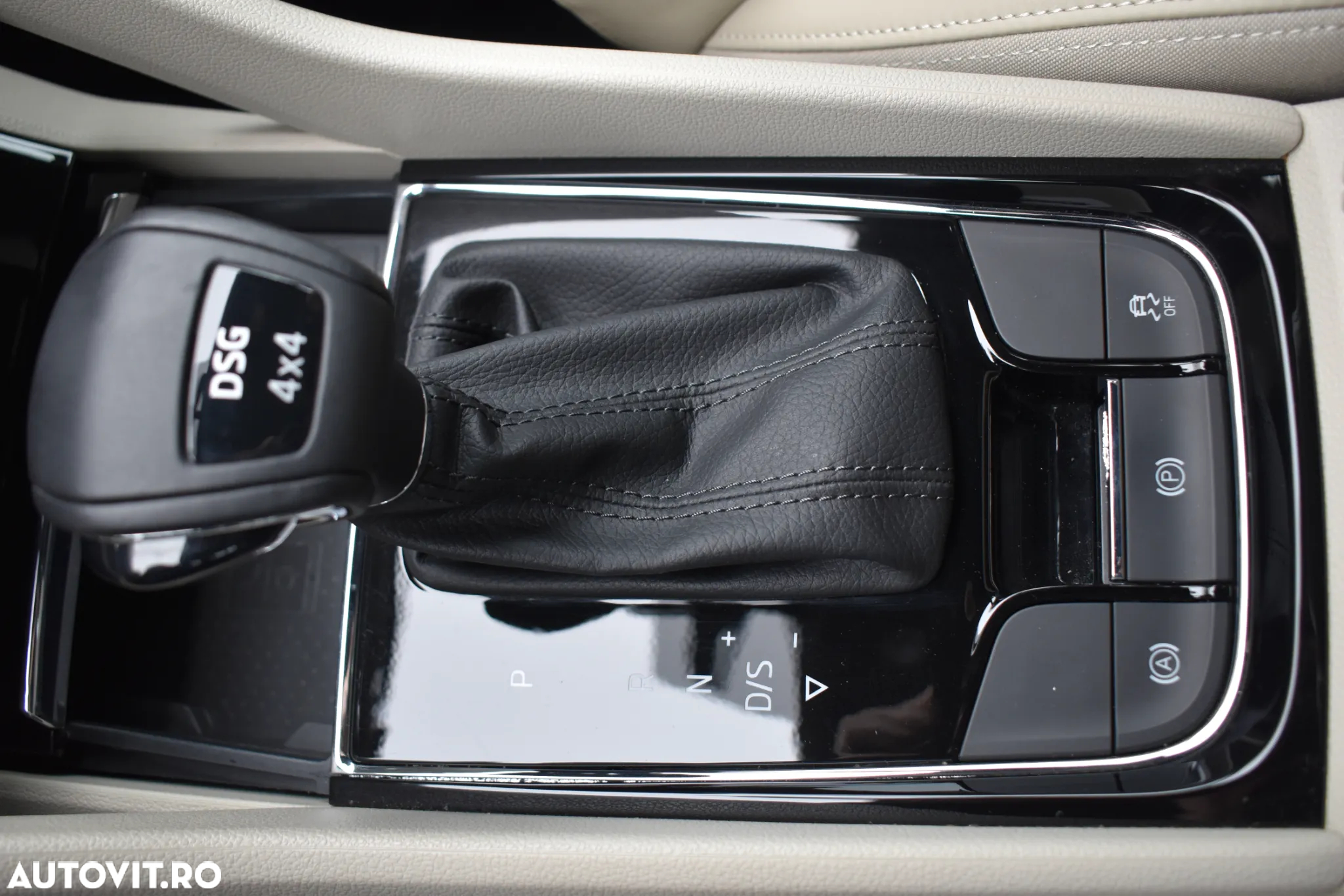Skoda Karoq 2.0 TDI 4X4 DSG Style - 31