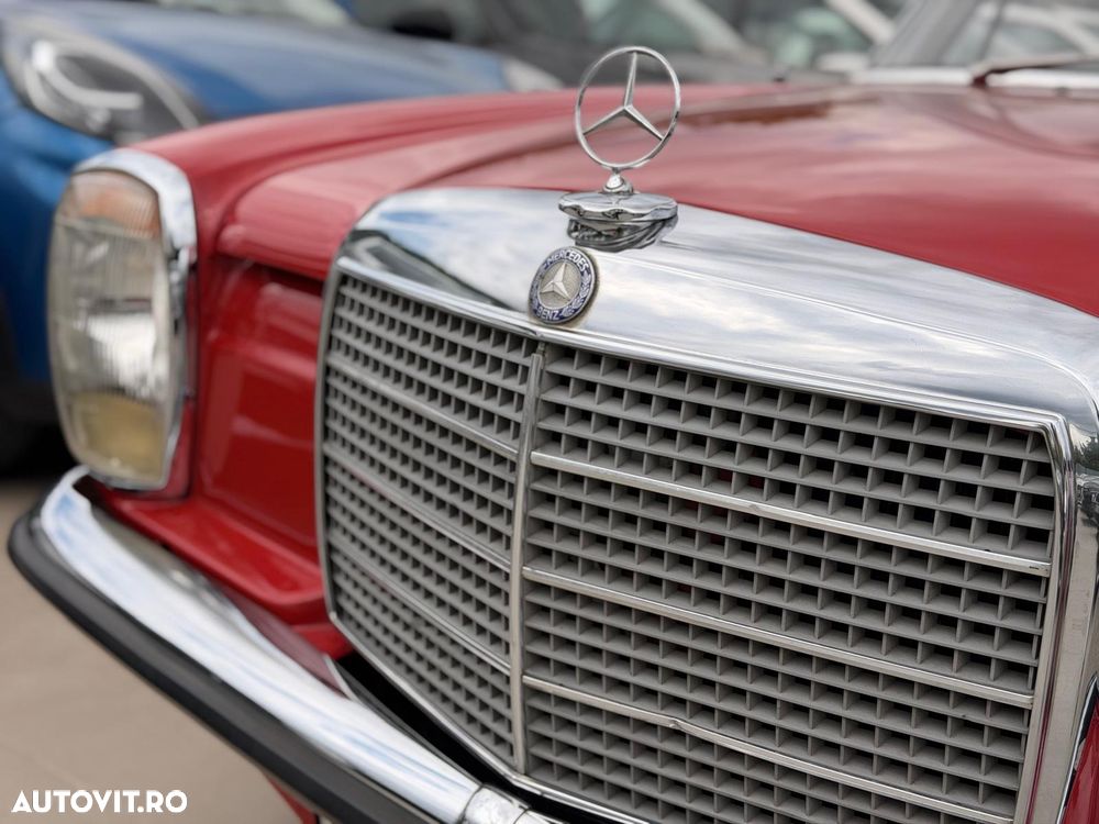 Mercedes-Benz W115 - 13