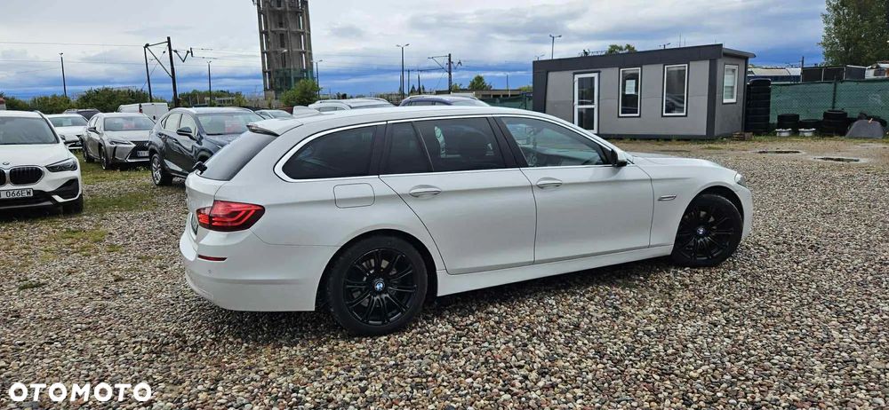 BMW Seria 5 520d xDrive Touring - 28