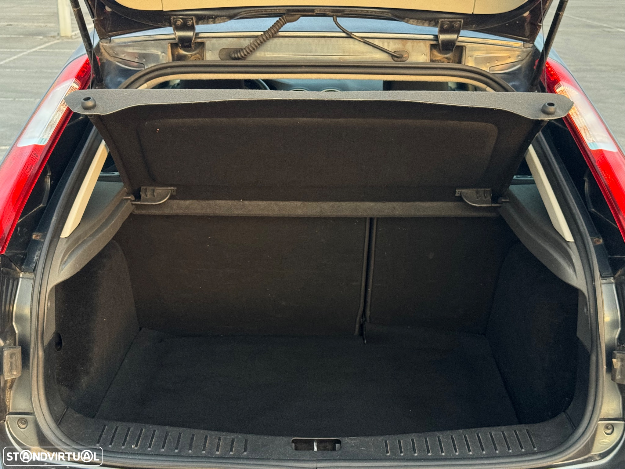 Ford Focus 1.4 16V Connection - 16