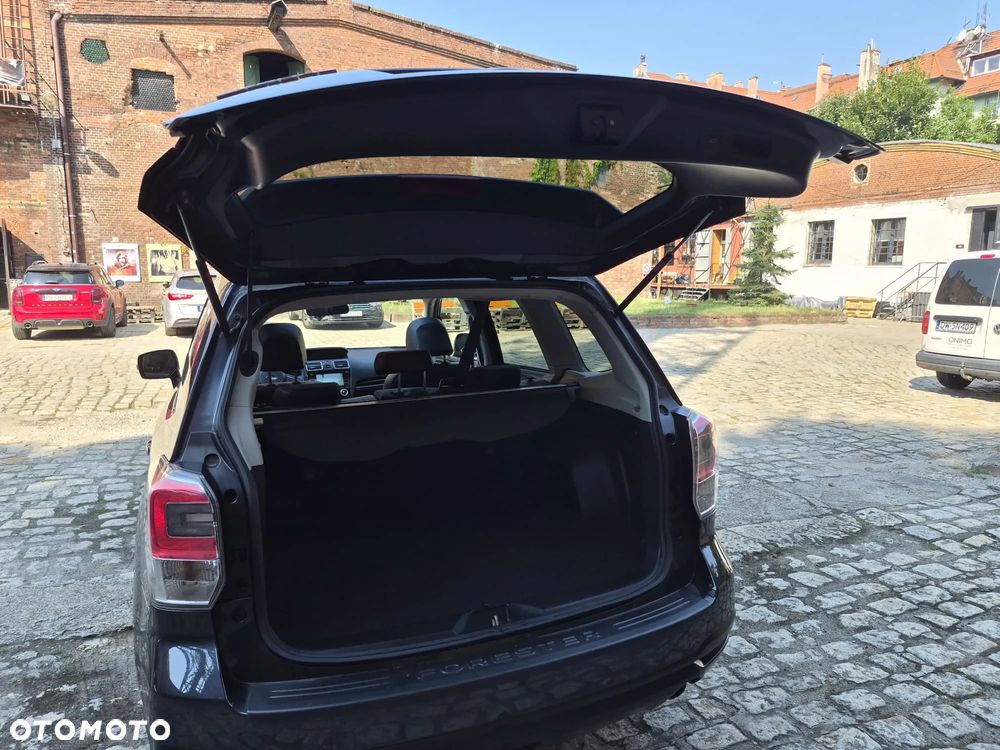 Subaru Forester 2.0 XT Platinum Lineartronic - 6