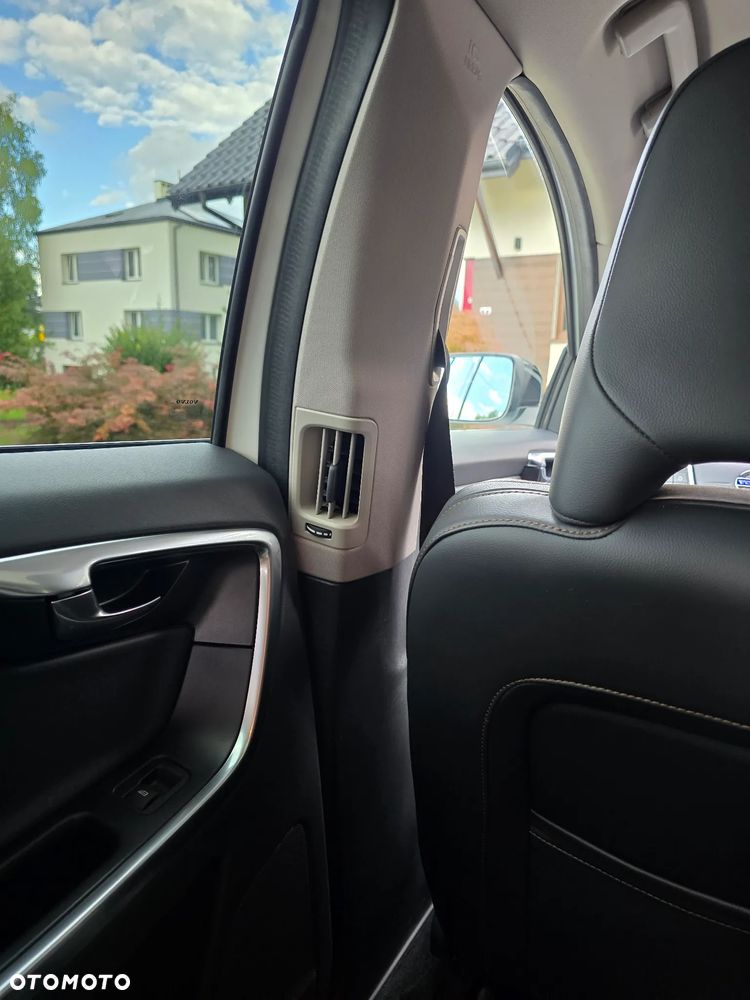 Volvo XC 60 T5 AWD Drive-E Summum - 32